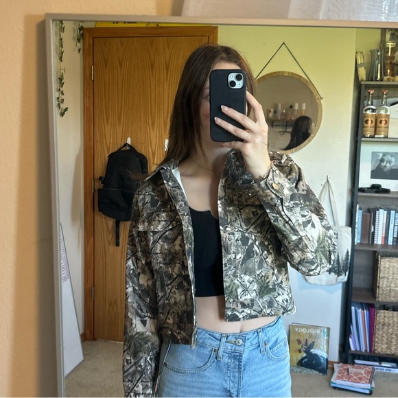 Camo Jean Jacket - Picture 13 of 16